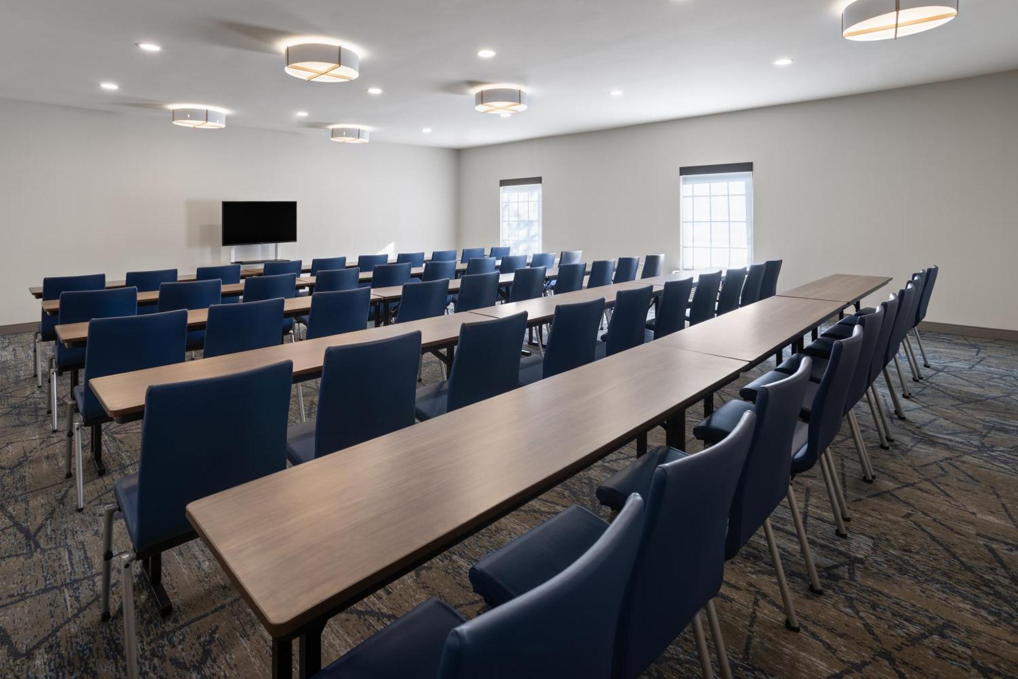 Holiday Inn Express Hotel & Suites Brattleboro By Ihg Extérieur photo