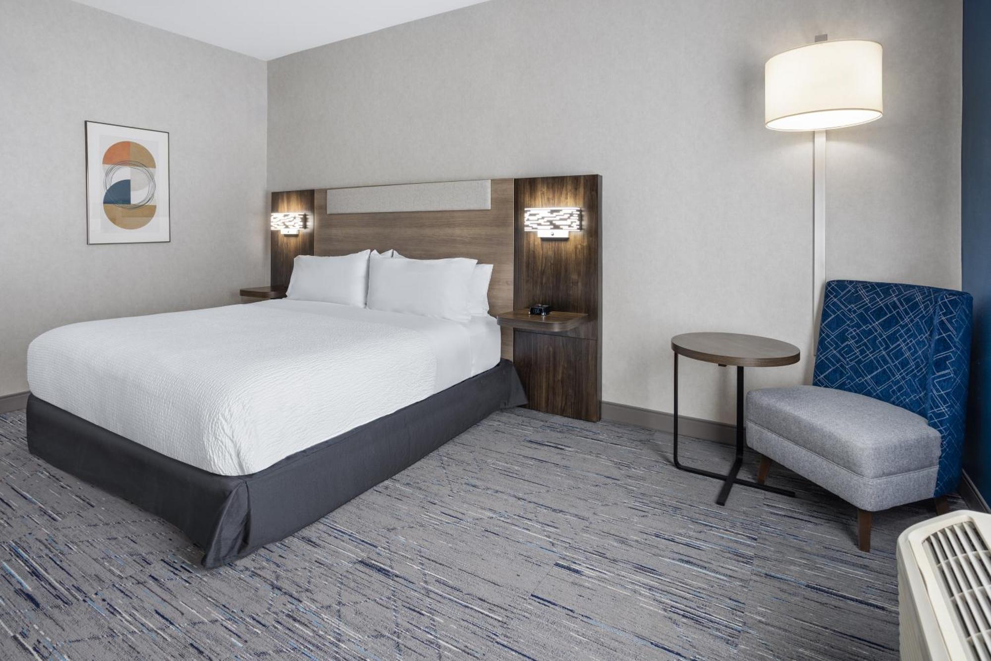 Holiday Inn Express Hotel & Suites Brattleboro By Ihg Extérieur photo