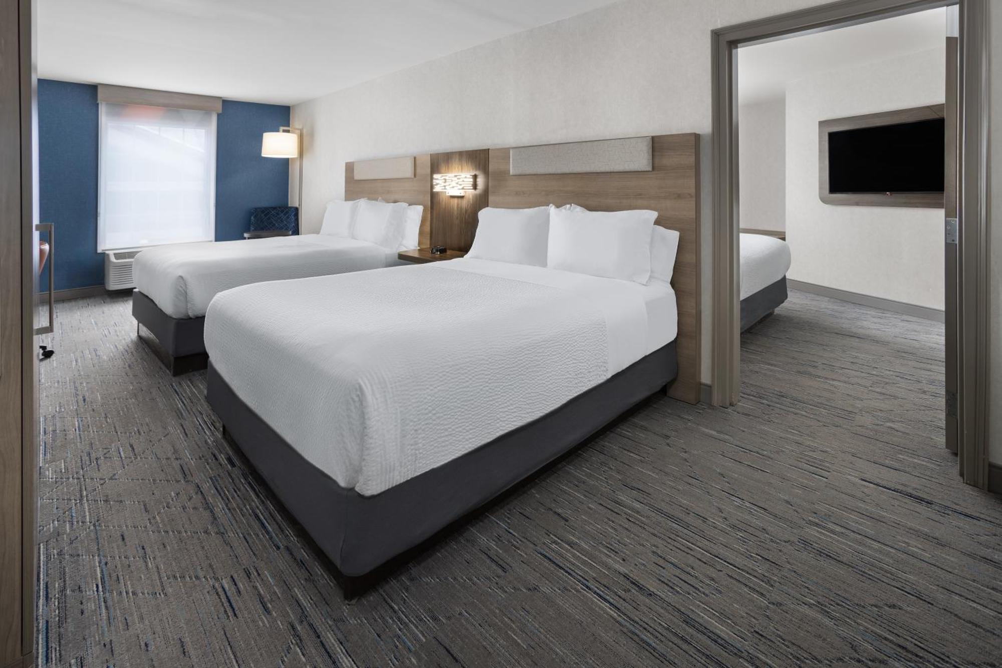 Holiday Inn Express Hotel & Suites Brattleboro By Ihg Extérieur photo