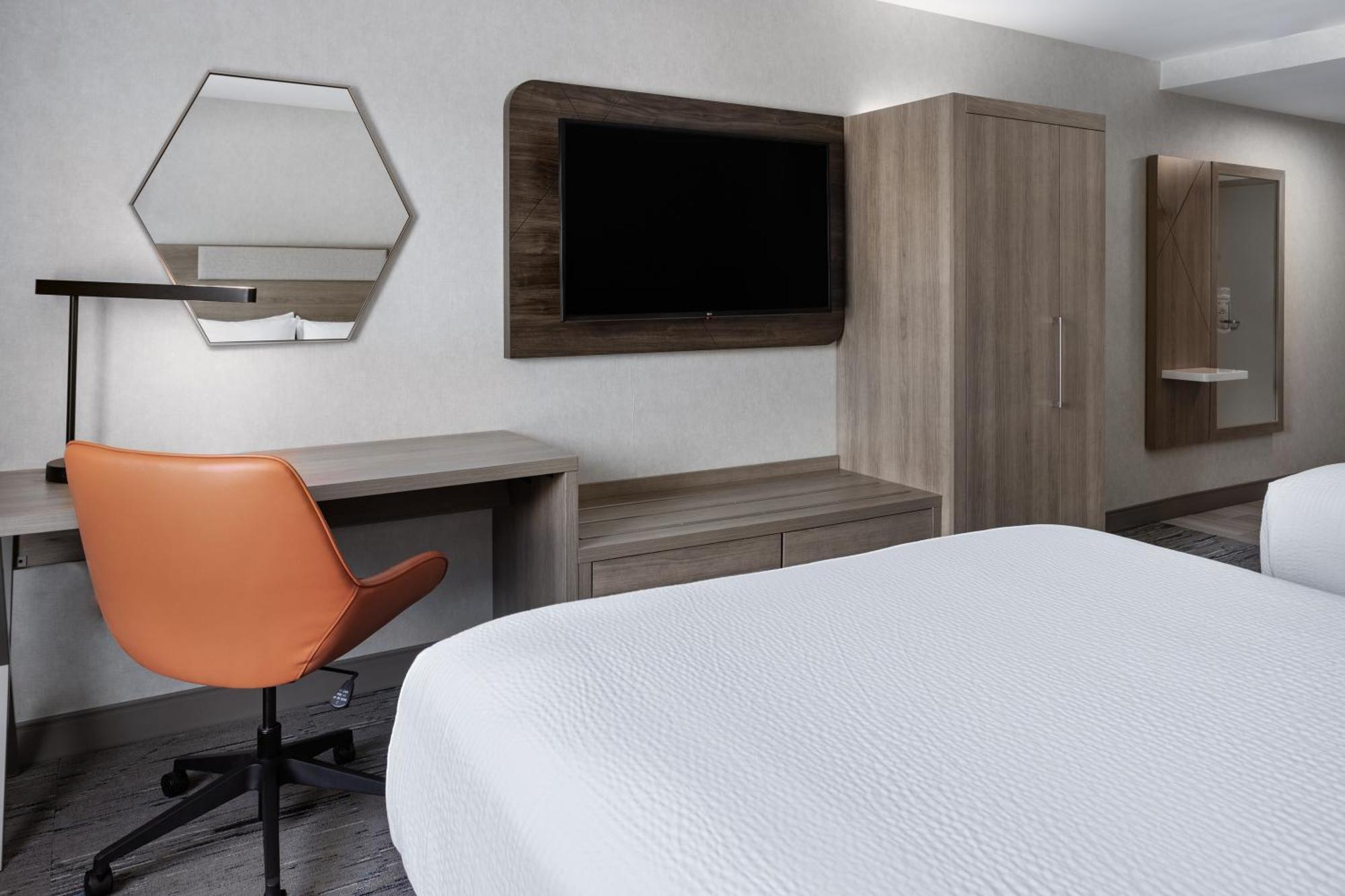 Holiday Inn Express Hotel & Suites Brattleboro By Ihg Extérieur photo