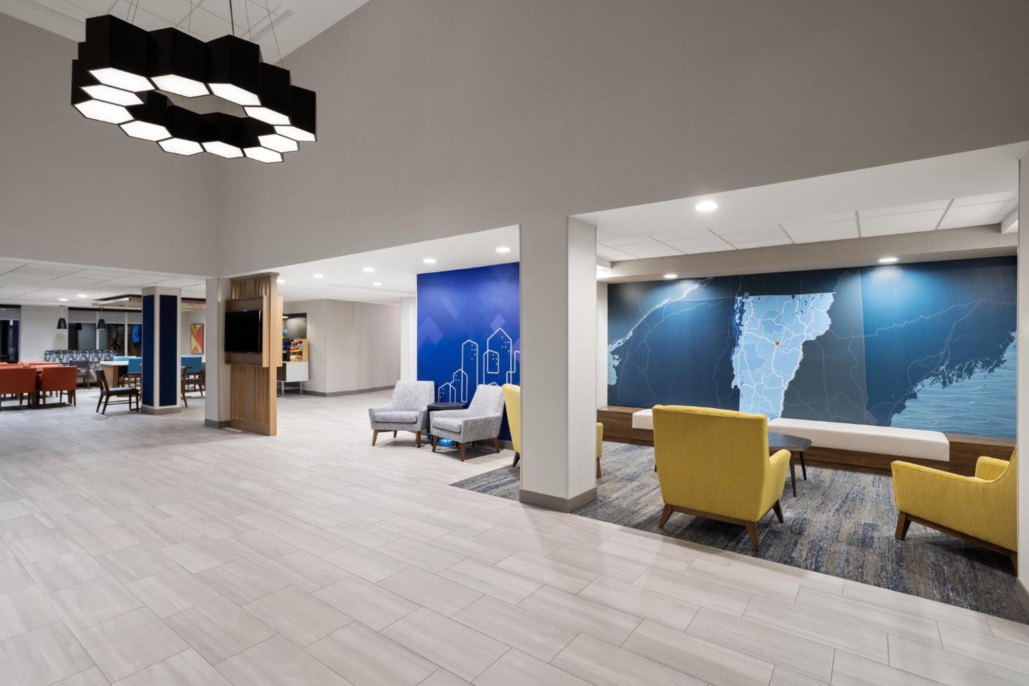 Holiday Inn Express Hotel & Suites Brattleboro By Ihg Extérieur photo