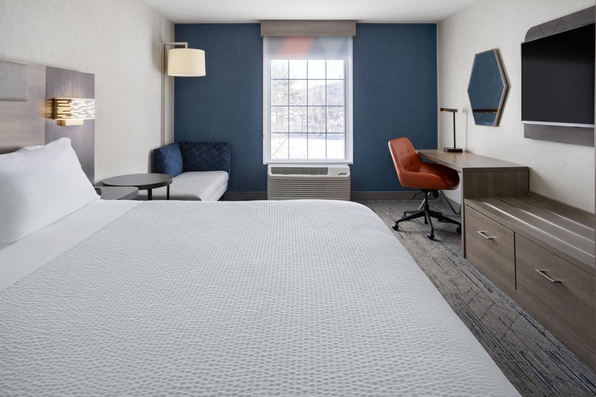 Holiday Inn Express Hotel & Suites Brattleboro By Ihg Extérieur photo